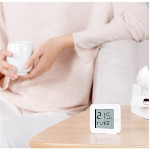 Xiaomi Mi Home Temperature and Humidity Monitor 2 White Xiaomi Mi Home Temperature and Humidity Monitor 2 White