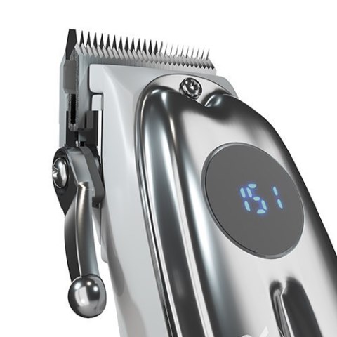 Adler Proffesional Hair clipper AD 2831 Cordless or corded, Silver Adler Proffesional Hair clipper AD 2831 Cordless or corded, Silver
