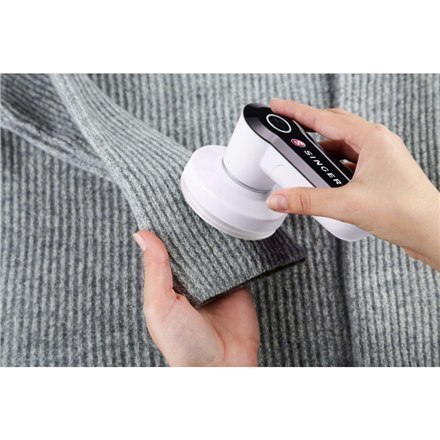 Singer Lint Remover 22001500206 White Battery powered Singer Lint Remover 22001500206 White Battery powered